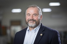 Christopher Tompkins G’00 photo
						